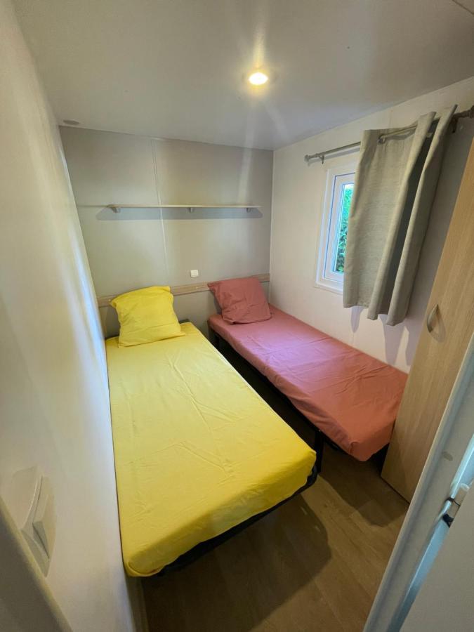 Mobil-Home Au Pied Du Luberon 拉罗克当泰龙 外观 照片