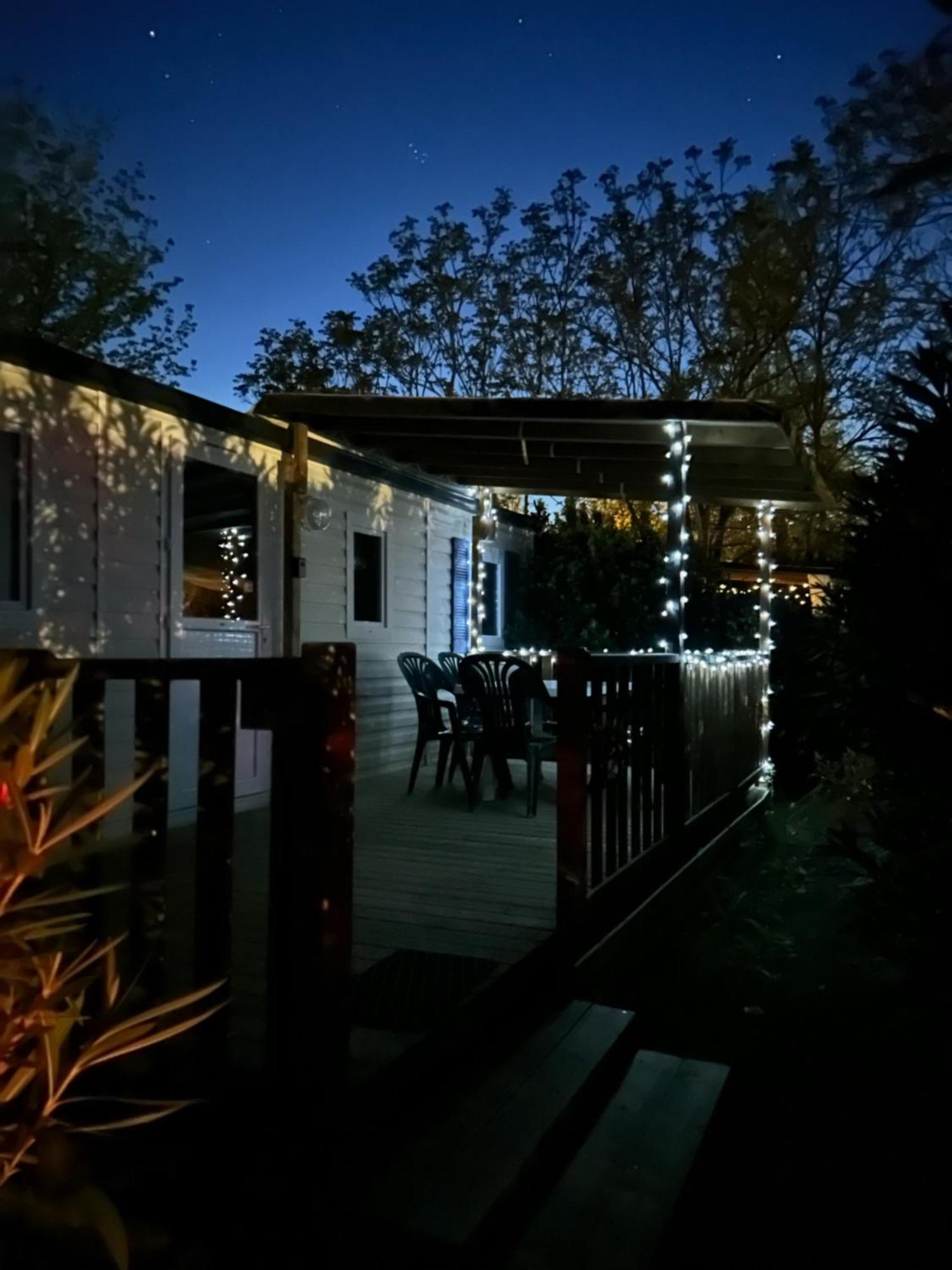 Mobil-Home Au Pied Du Luberon 拉罗克当泰龙 外观 照片